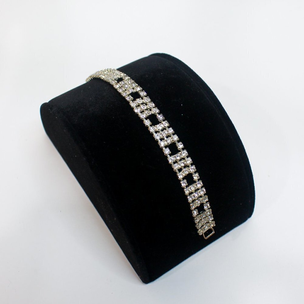 Vintage Signed Garne Jewelry Bracelet Rhinestone Bling Prong Fold Clasp 7"‎